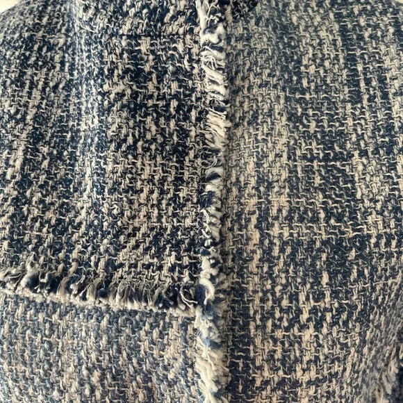 Akris Punto Long Sleeve Tweed Jacket. 10 - Picture 5 of 10